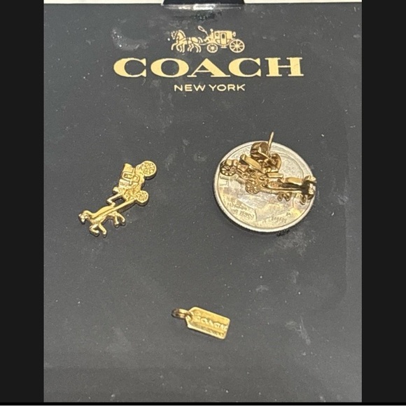 Vintage Coach Gold Carriage and Horse Earrings - Picture 2 of 4